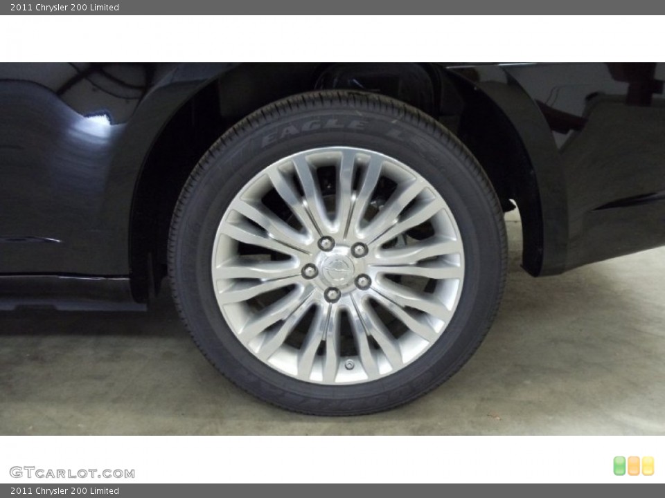 2011 Chrysler 200 Limited Wheel and Tire Photo #50815149