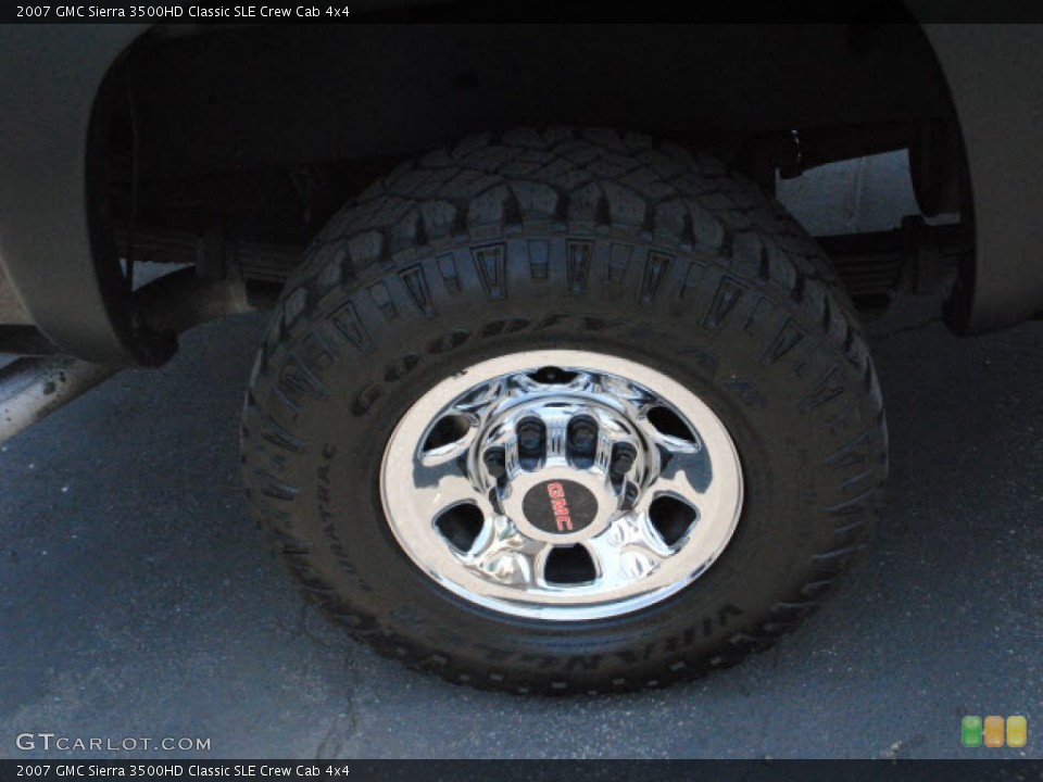 2007 GMC Sierra 3500HD Wheels and Tires