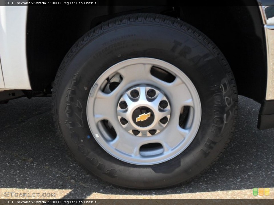 2011 Chevrolet Silverado 2500HD Regular Cab Chassis Wheel and Tire Photo #50820739