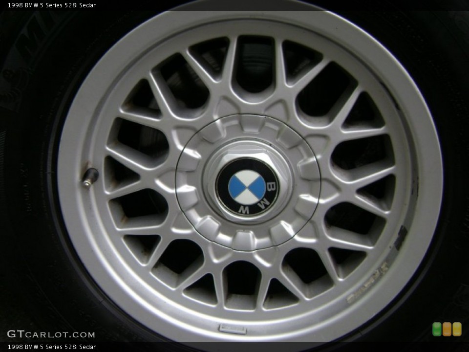 1998 BMW 5 Series 528i Sedan Wheel and Tire Photo #50829564