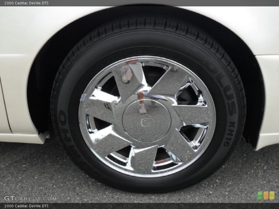2000 Cadillac DeVille DTS Wheel and Tire Photo #50915487