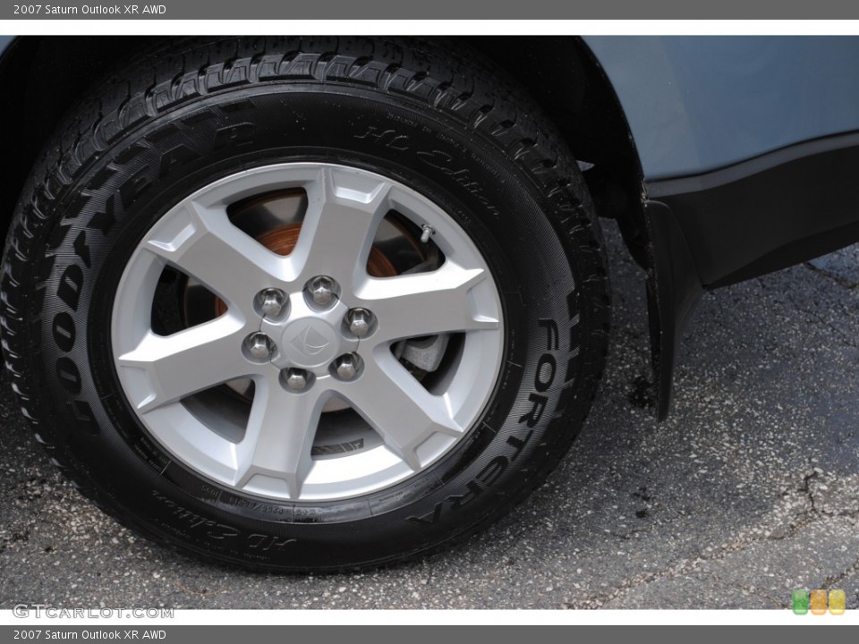 2007 Saturn Outlook XR AWD Wheel and Tire Photo #50920803