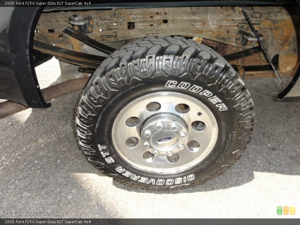 2005 Ford F250 Super Duty XLT SuperCab 4x4 Wheel and Tire Photo #50974746