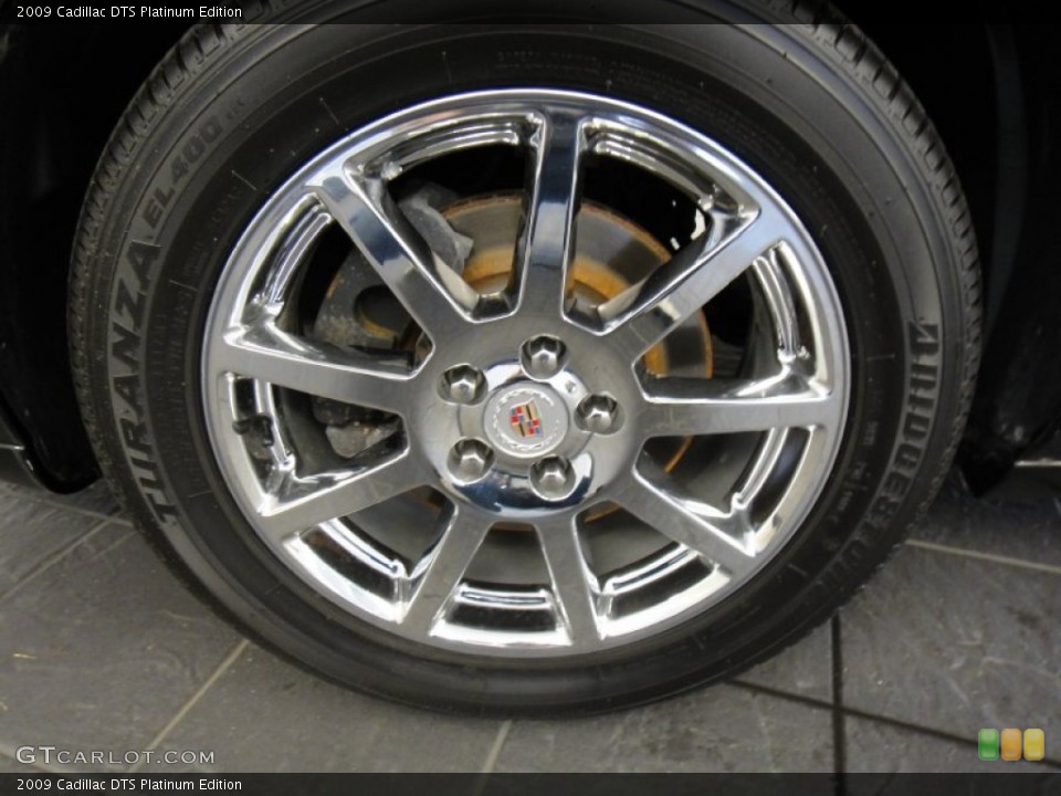 2009 Cadillac DTS Platinum Edition Wheel and Tire Photo #51059293