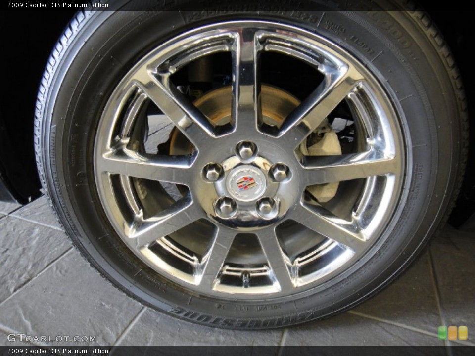 2009 Cadillac DTS Platinum Edition Wheel and Tire Photo #51059326