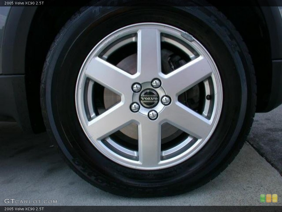 2005 Volvo XC90 2.5T Wheel and Tire Photo #51141386