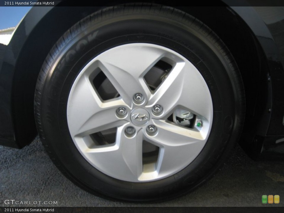 2011 Hyundai Sonata Hybrid Wheel and Tire Photo #51172761