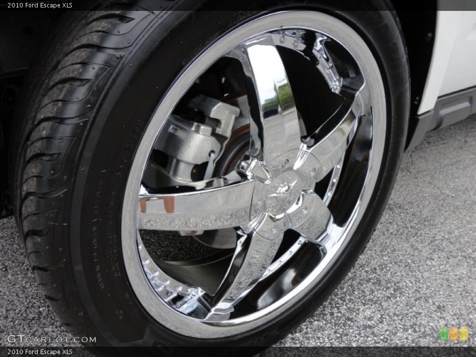 2010 Ford Escape Custom Wheel and Tire Photo #51196126