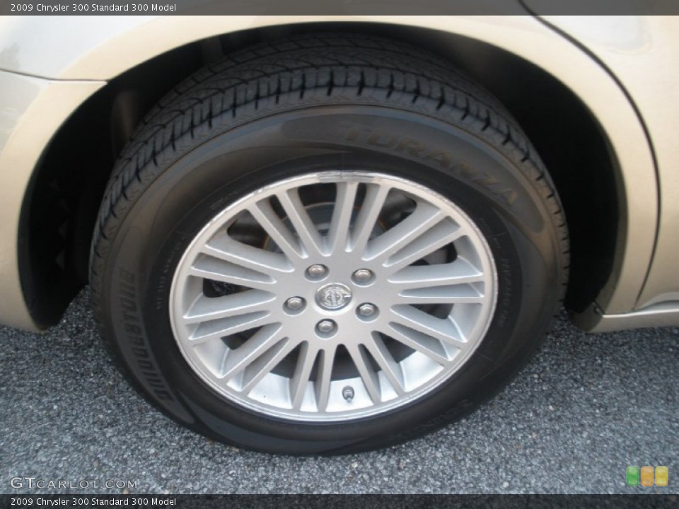 2009 Chrysler 300 Wheels and Tires