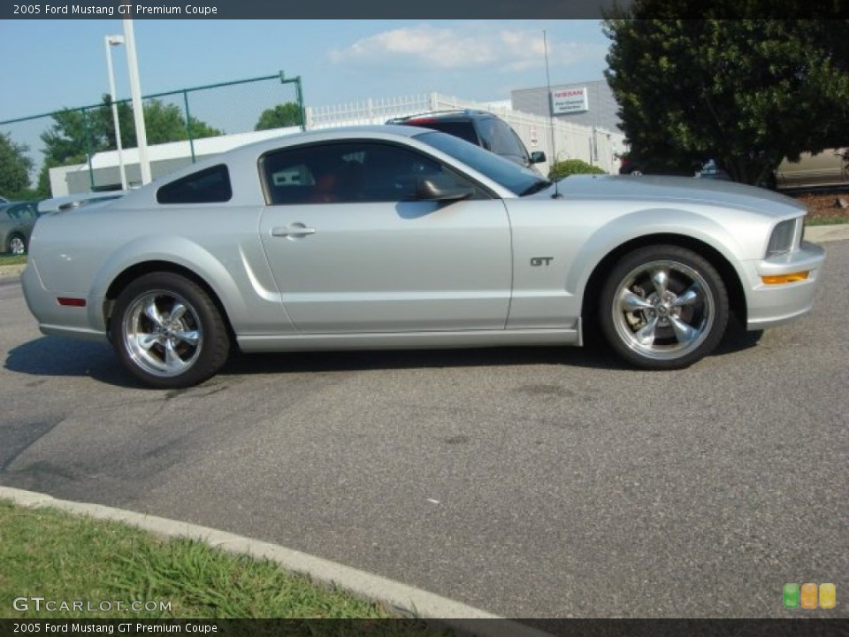 2005 Ford Mustang Custom Wheel and Tire Photo #51262832