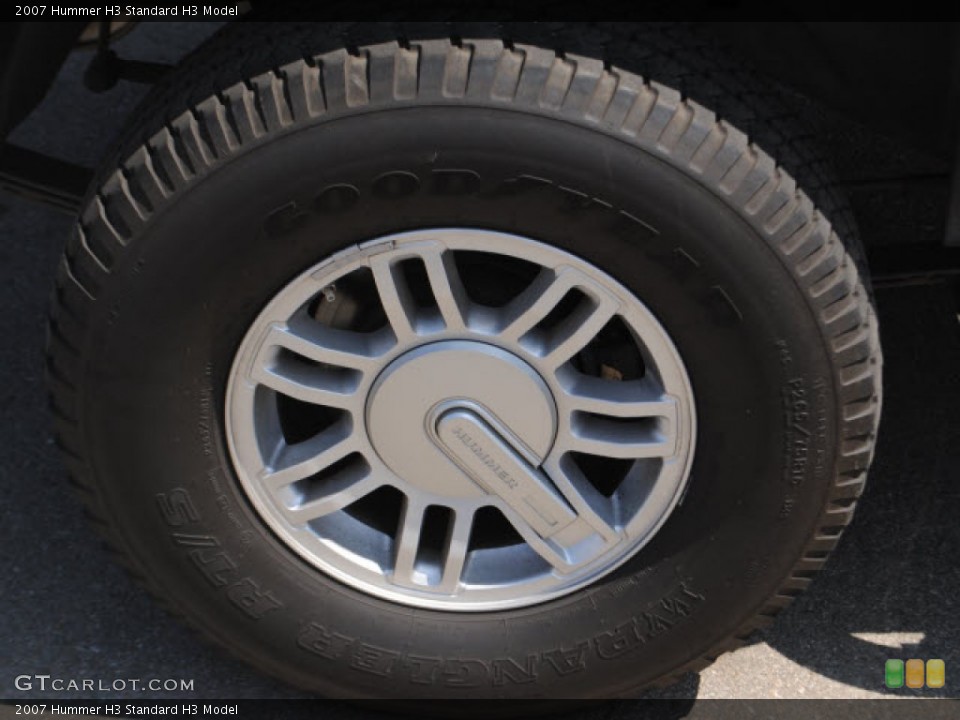 2007 Hummer H3  Wheel and Tire Photo #51272506