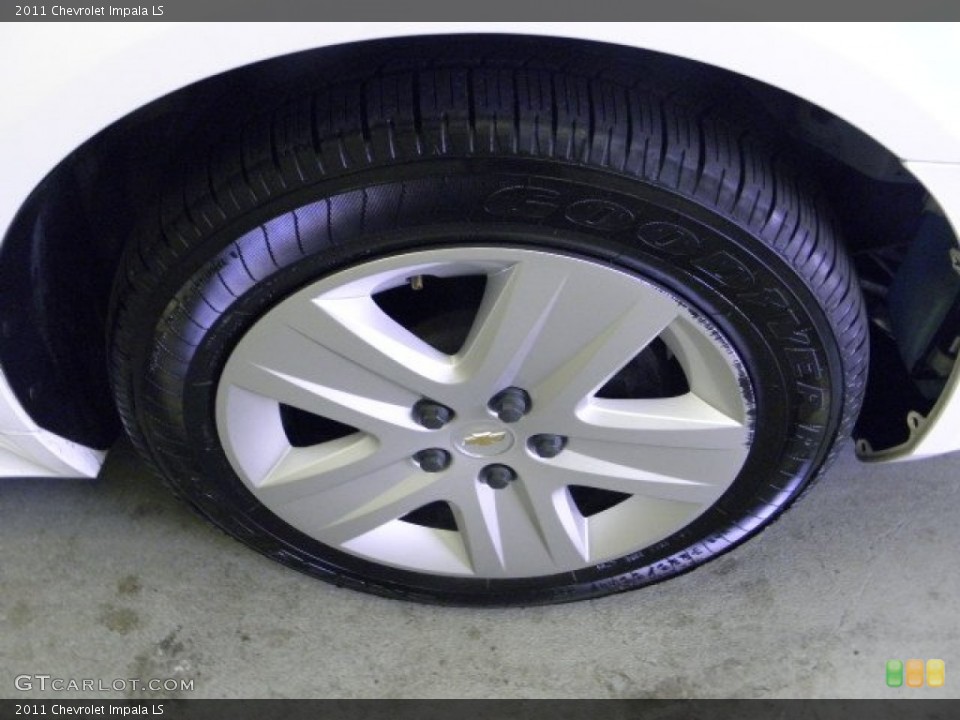 2011 Chevrolet Impala LS Wheel and Tire Photo #51439515