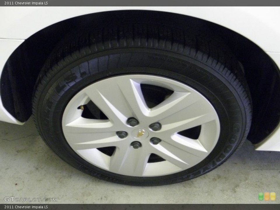 2011 Chevrolet Impala LS Wheel and Tire Photo #51439605