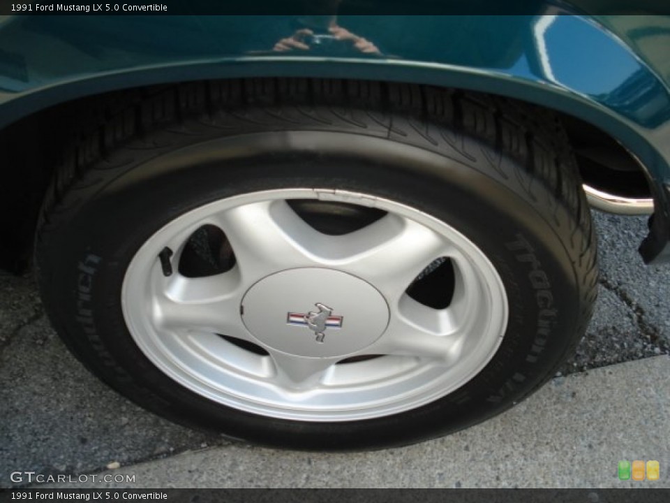 1991 Ford Mustang LX 5.0 Convertible Wheel and Tire Photo #51441387