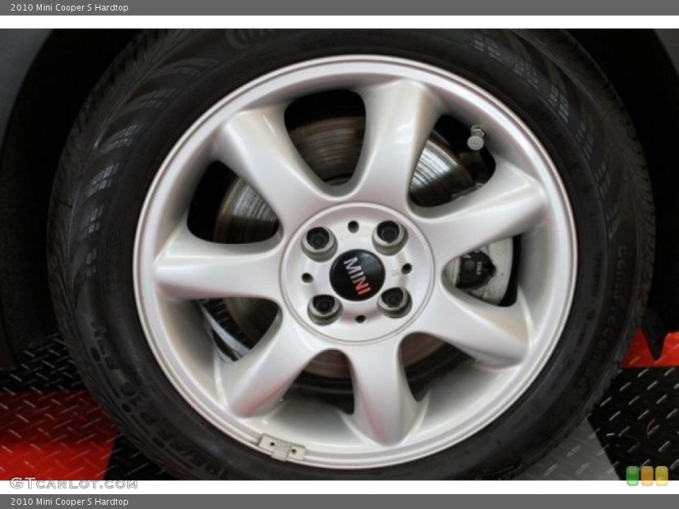 2010 Mini Cooper S Hardtop Wheel and Tire Photo #51478137
