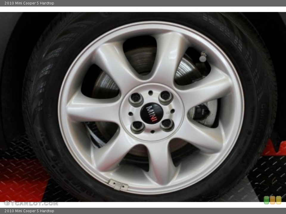 2010 Mini Cooper S Hardtop Wheel and Tire Photo #51478140