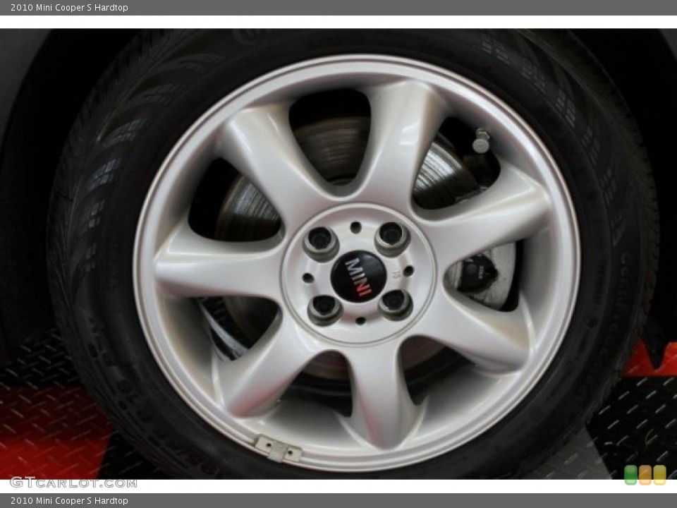 2010 Mini Cooper S Hardtop Wheel and Tire Photo #51478143