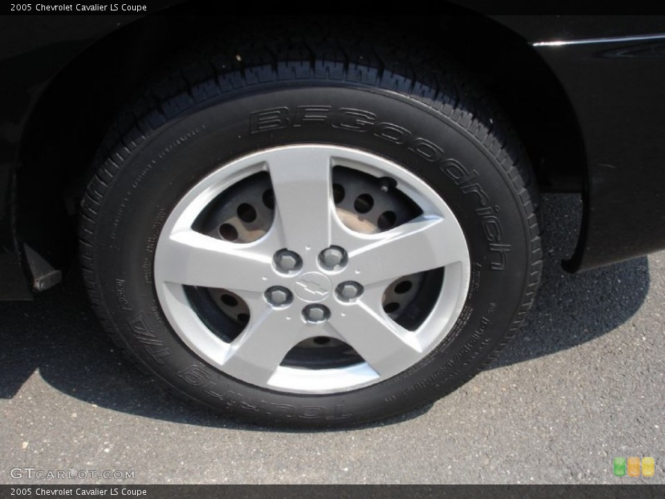 2005 Chevrolet Cavalier LS Coupe Wheel and Tire Photo #51505102