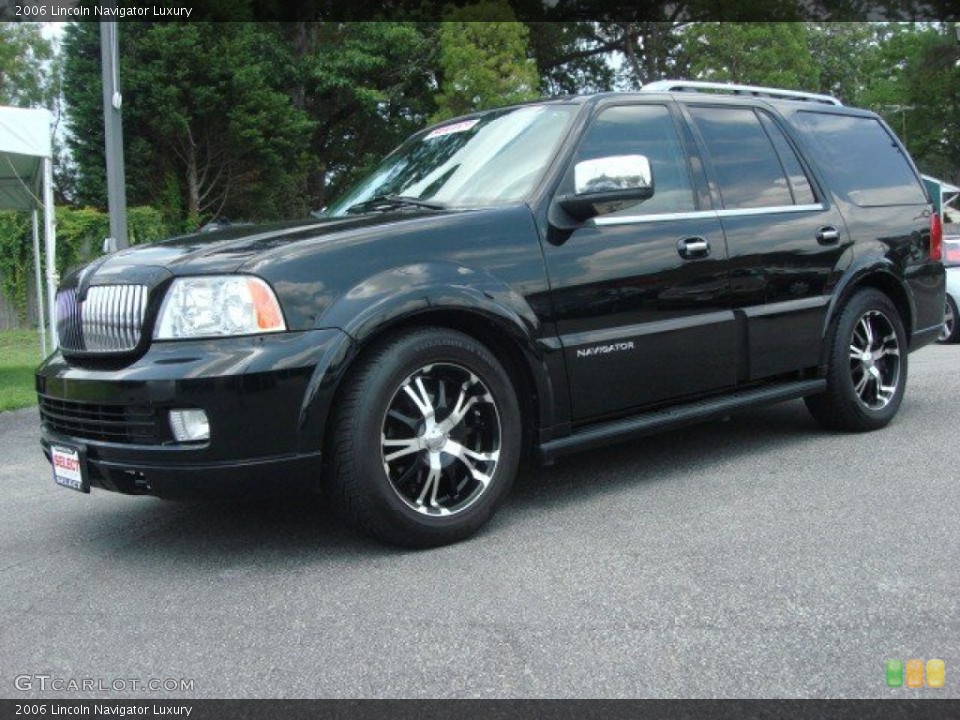 2006 Lincoln Navigator Custom Wheel and Tire Photo #51519691