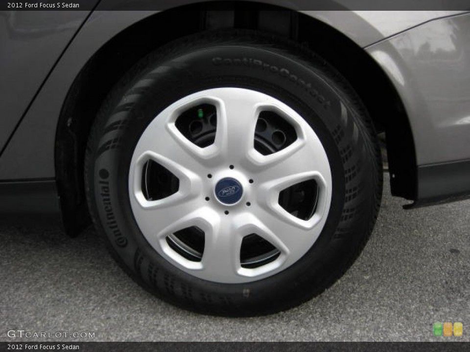 2012 Ford Focus S Sedan Wheel and Tire Photo #51572689