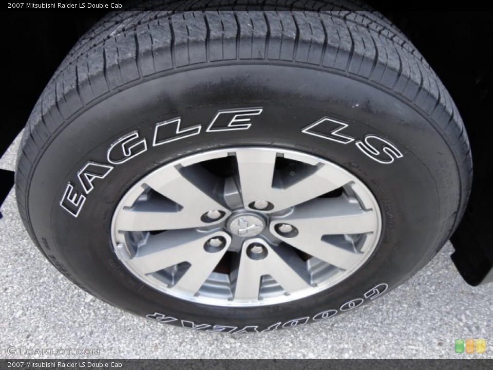 2007 Mitsubishi Raider LS Double Cab Wheel and Tire Photo #51661654