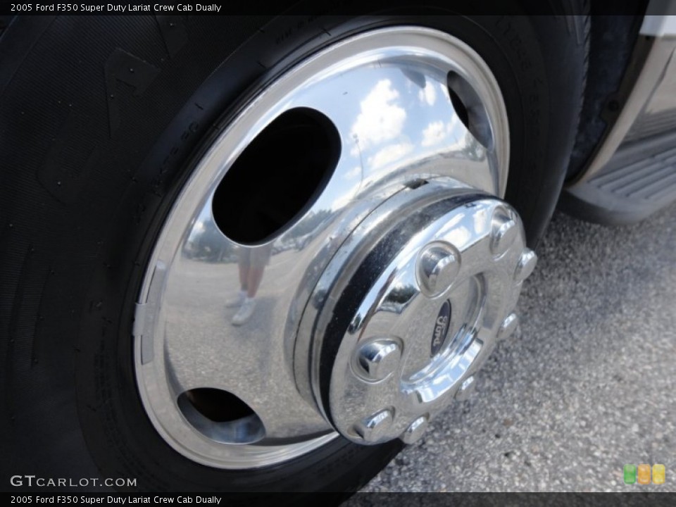 2005 Ford F350 Super Duty Lariat Crew Cab Dually Wheel and Tire Photo #51664045