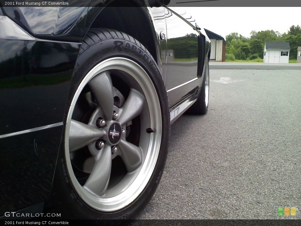 2001 Ford Mustang GT Convertible Wheel and Tire Photo #51711676