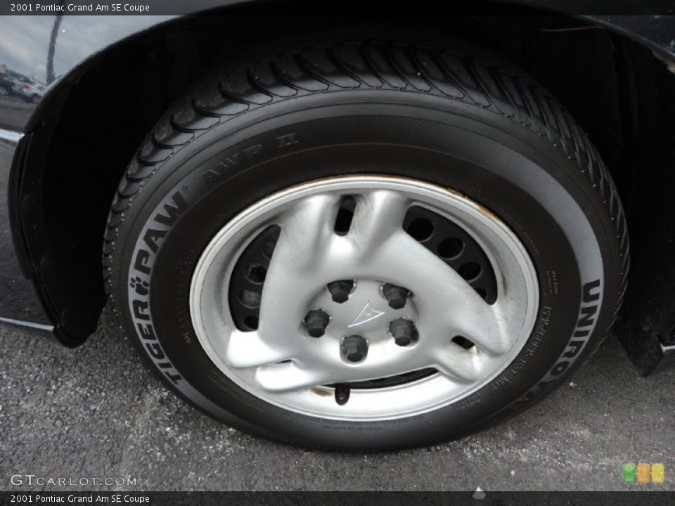 2001 Pontiac Grand Am SE Coupe Wheel and Tire Photo #51746251