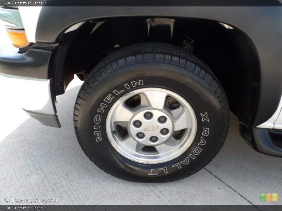 2002 Chevrolet Tahoe LS Wheel and Tire Photo #51764839