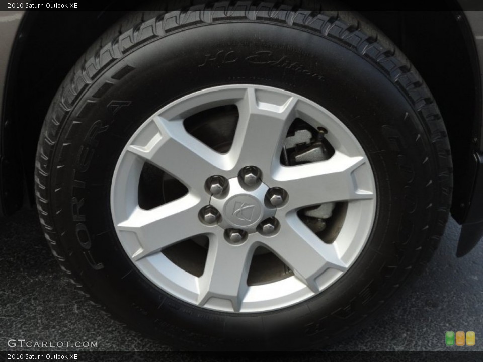2010 Saturn Outlook XE Wheel and Tire Photo #51830020