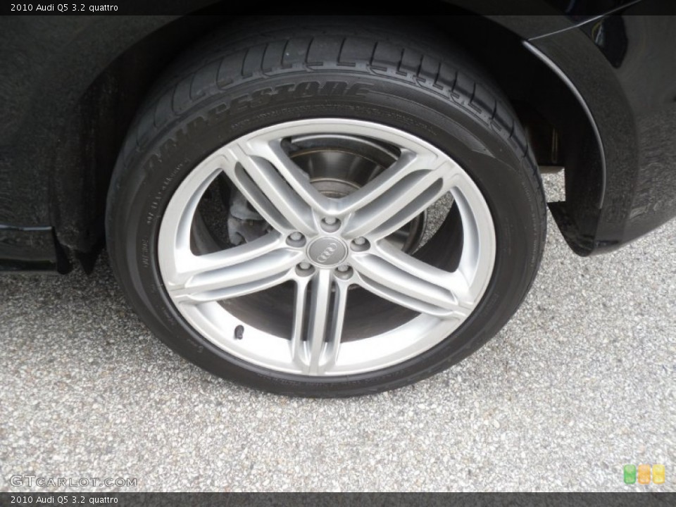 2010 Audi Q5 3.2 quattro Wheel and Tire Photo #51882644