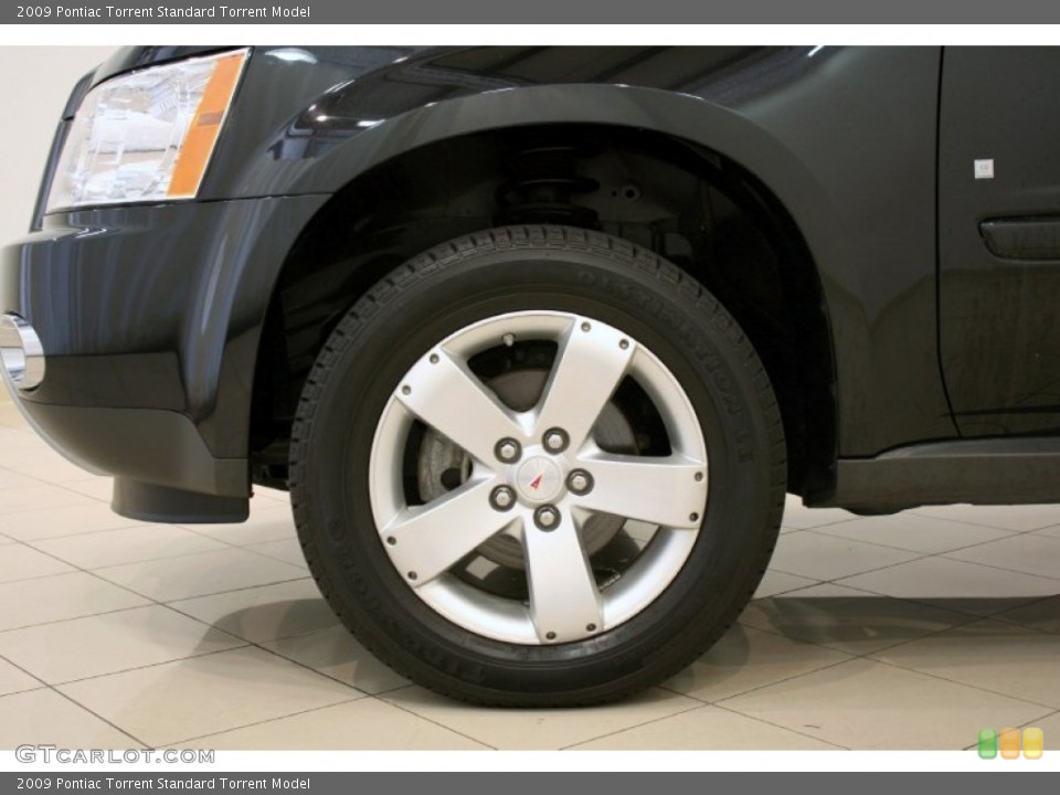 2009 Pontiac Torrent  Wheel and Tire Photo #51931917