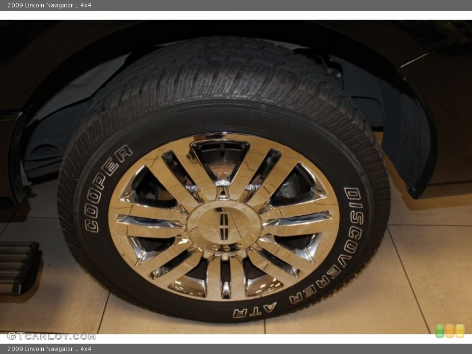 2009 Lincoln Navigator Wheels and Tires