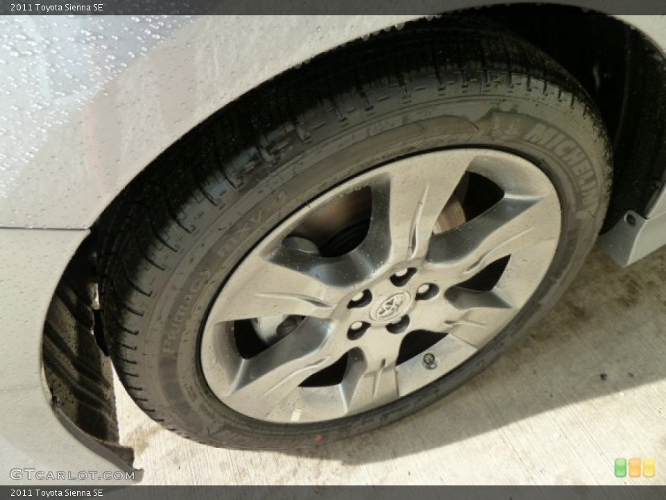 2011 Toyota Sienna SE Wheel and Tire Photo #52001073