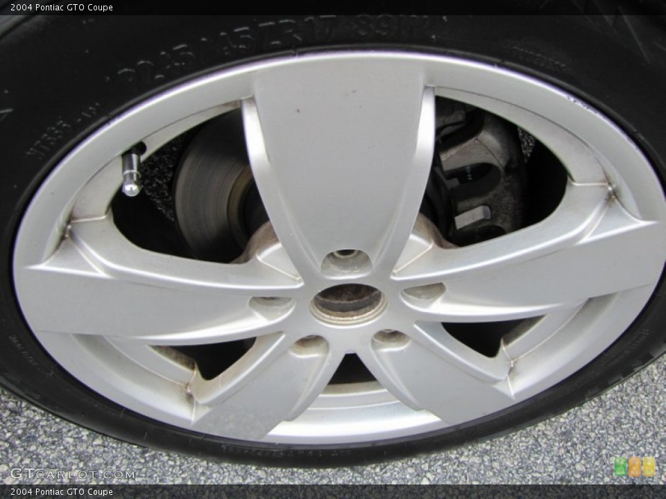 2004 Pontiac GTO Coupe Wheel and Tire Photo #52045643