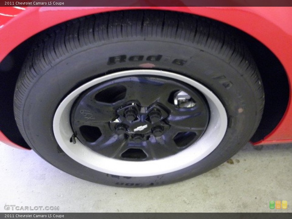 2011 Chevrolet Camaro LS Coupe Wheel and Tire Photo #52060409