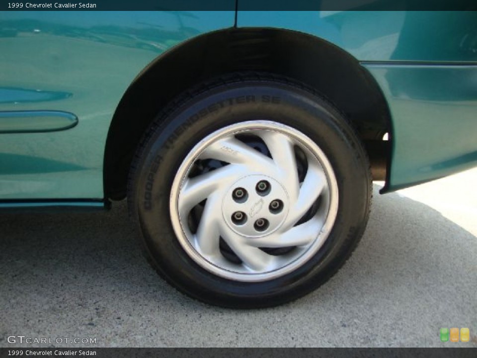1999 Chevrolet Cavalier Sedan Wheel and Tire Photo #52070429