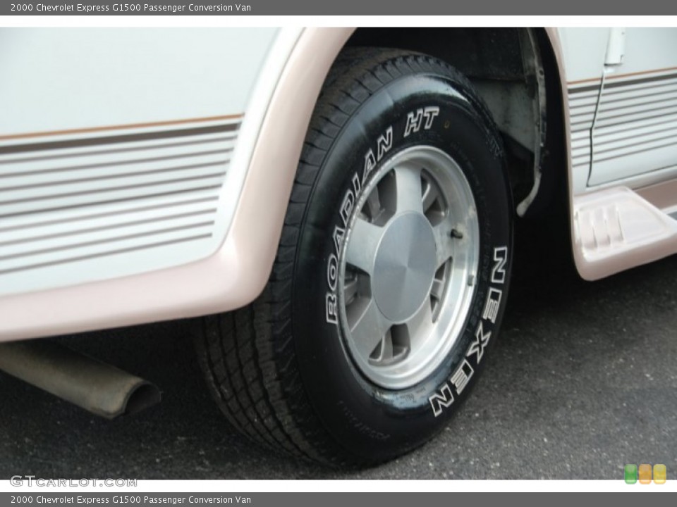 2000 Chevrolet Express G1500 Passenger Conversion Van Wheel and Tire Photo #52083737