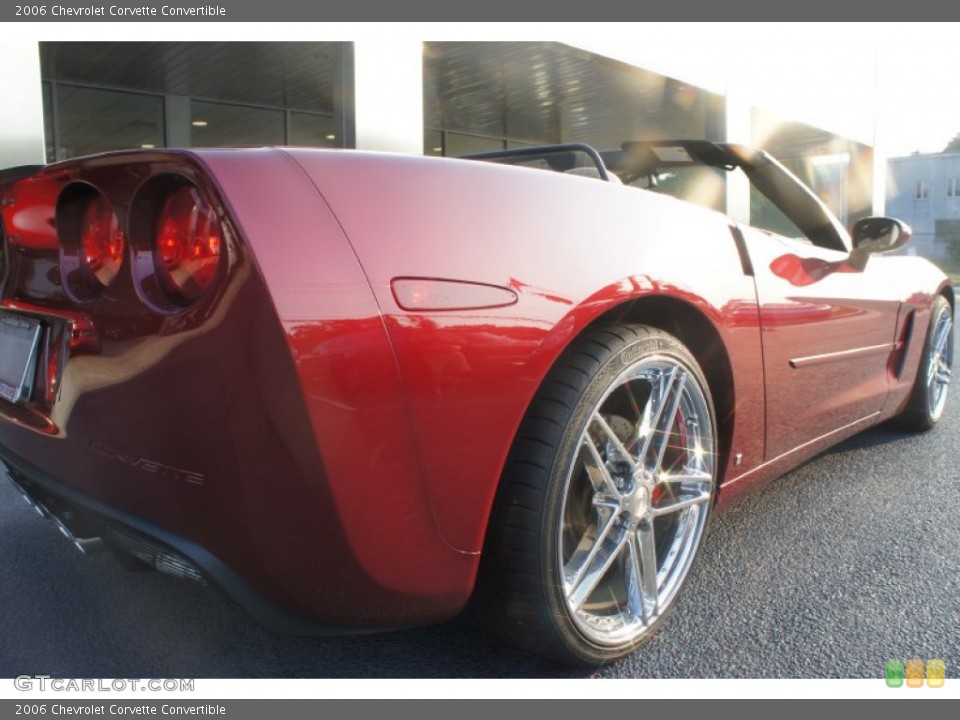 2006 Chevrolet Corvette Convertible Wheel and Tire Photo #52099814