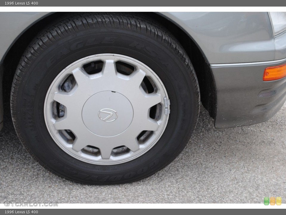 1996 Lexus LS 400 Wheel and Tire Photo #52121317