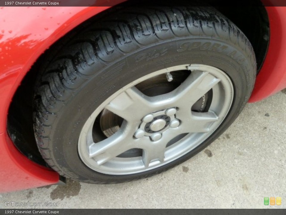 1997 Chevrolet Corvette Coupe Wheel and Tire Photo #52145011
