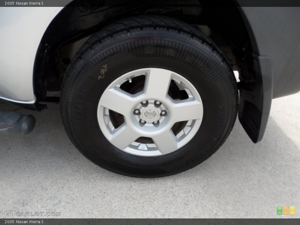2005 Nissan Xterra S Wheel and Tire Photo #52159077