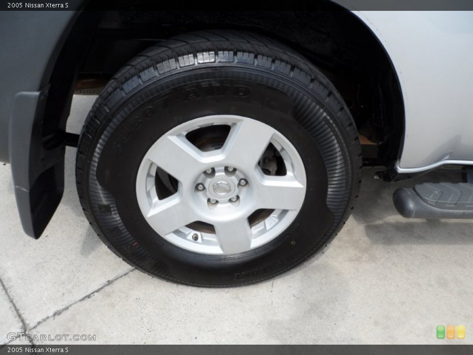 2005 Nissan Xterra S Wheel and Tire Photo #52159125
