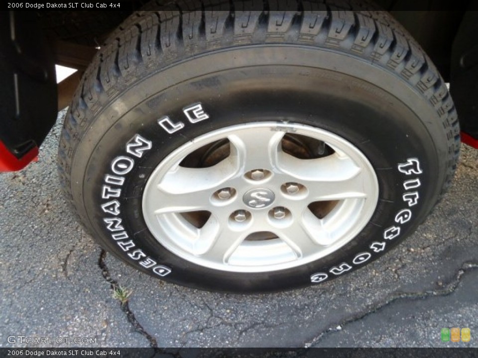 2006 Dodge Dakota SLT Club Cab 4x4 Wheel and Tire Photo #52227811