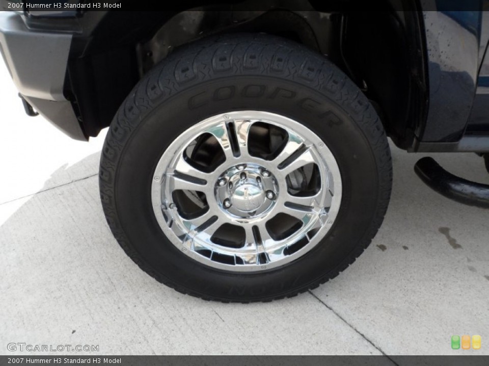 2007 Hummer H3 Custom Wheel and Tire Photo #52245145
