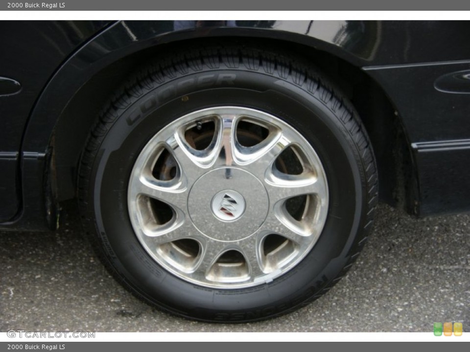 2000 Buick Regal LS Wheel and Tire Photo #52322613