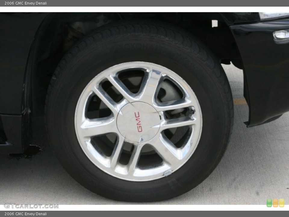 2006 GMC Envoy Denali Wheel and Tire Photo #52324321