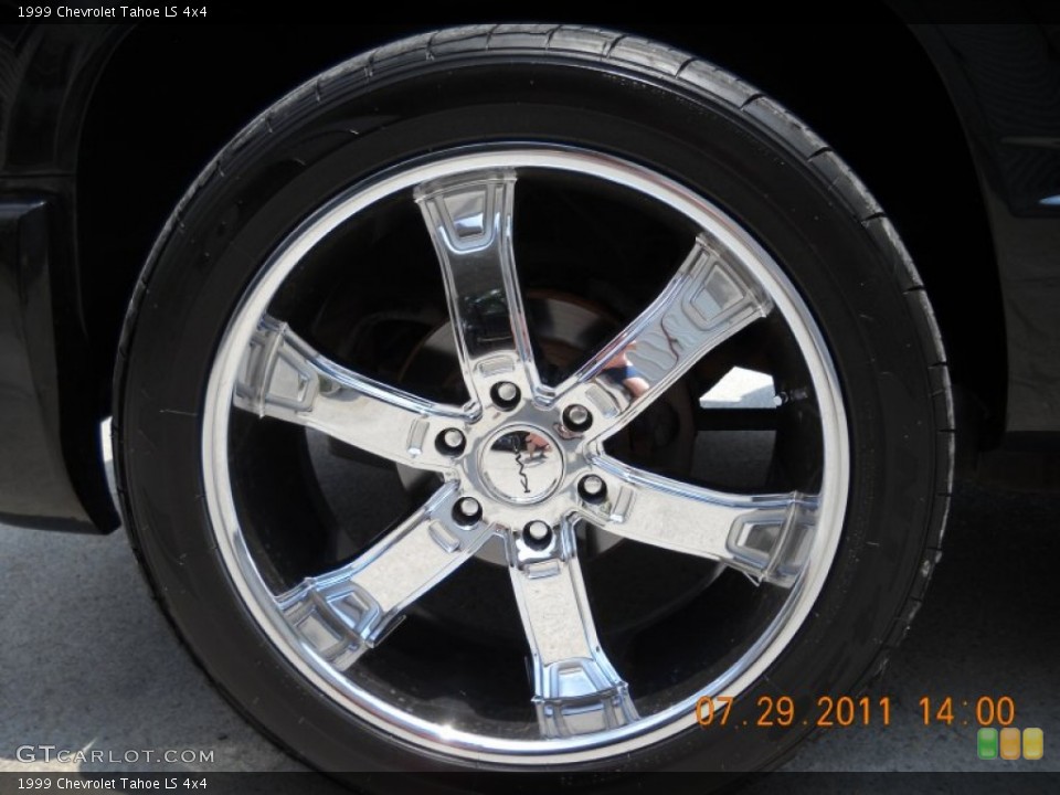 1999 Chevrolet Tahoe Custom Wheel and Tire Photo #52353072