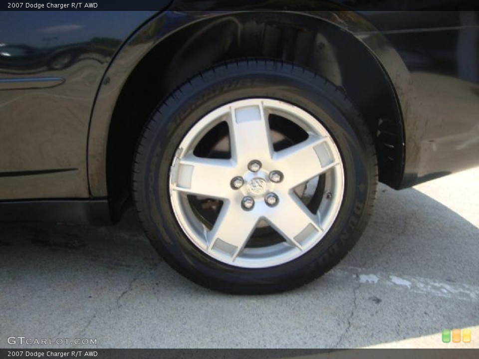 2007 Dodge Charger R/T AWD Wheel and Tire Photo #52353102