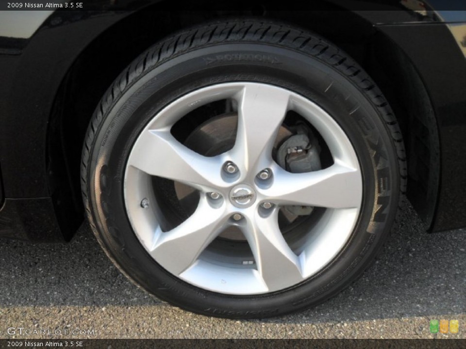 2009 Nissan Altima 3.5 SE Wheel and Tire Photo #52361451